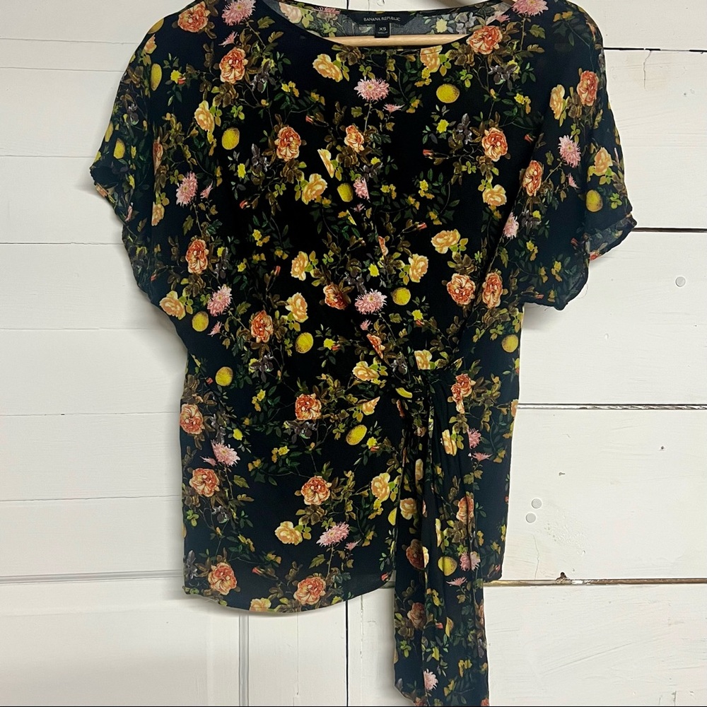 Banana Republic Black Floral Front Knot Top